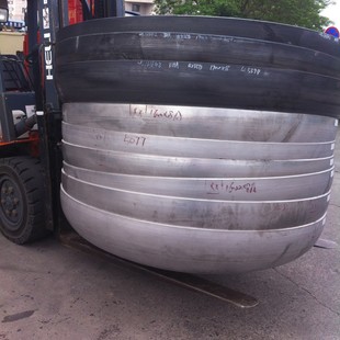 Galvanized head oval head pipe cap carbon steel head