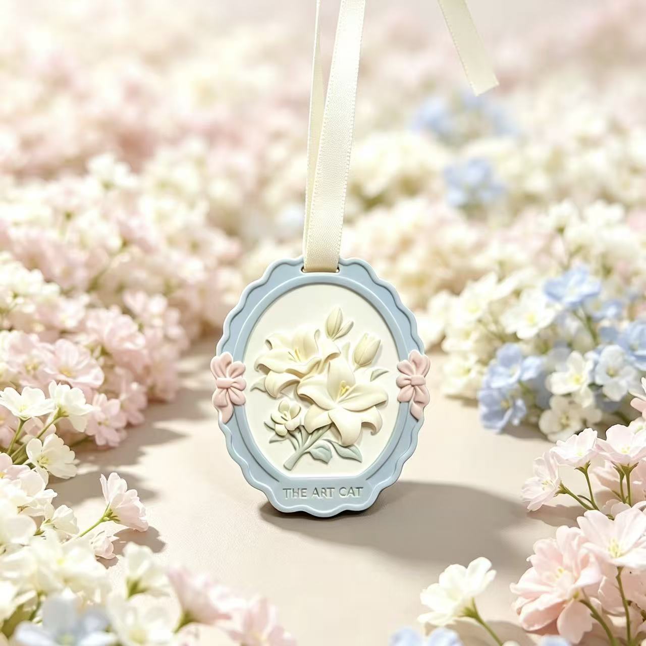 Lily Pure Aromatherapy Plaster Flower Romantic Fragrance Wax Sheet for Wardrobe, Bedroom, Living Room, Long-lasting Fragrance, Car Hanging Decoration