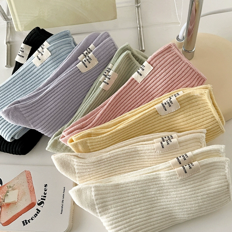 Носки Женские носки средней длины из чистого хлопка, дышащие размеры, модные популярные в Интернете однотонные стопки ярких цветов, универсальные чулки Yuezi