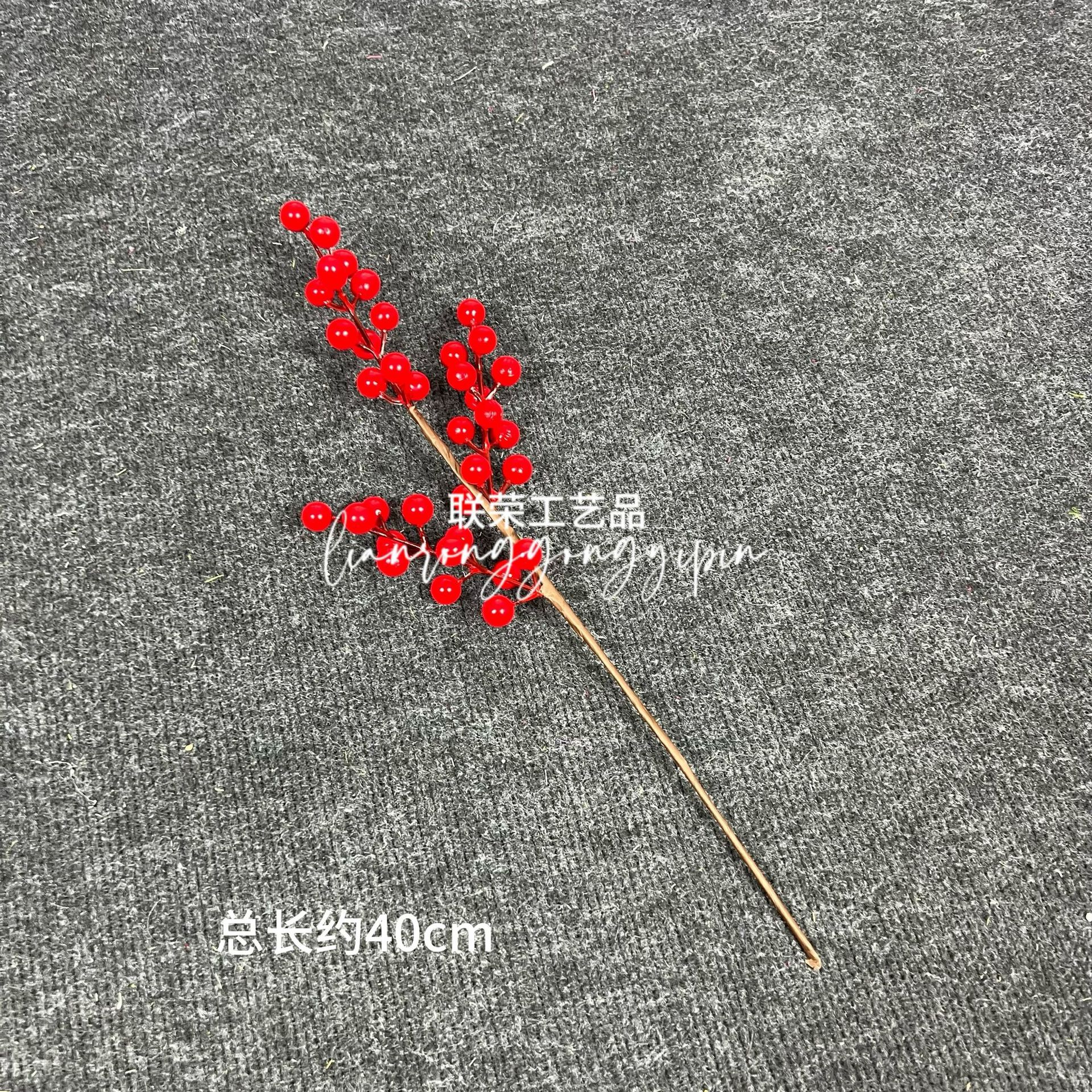 3 forks of red fruits