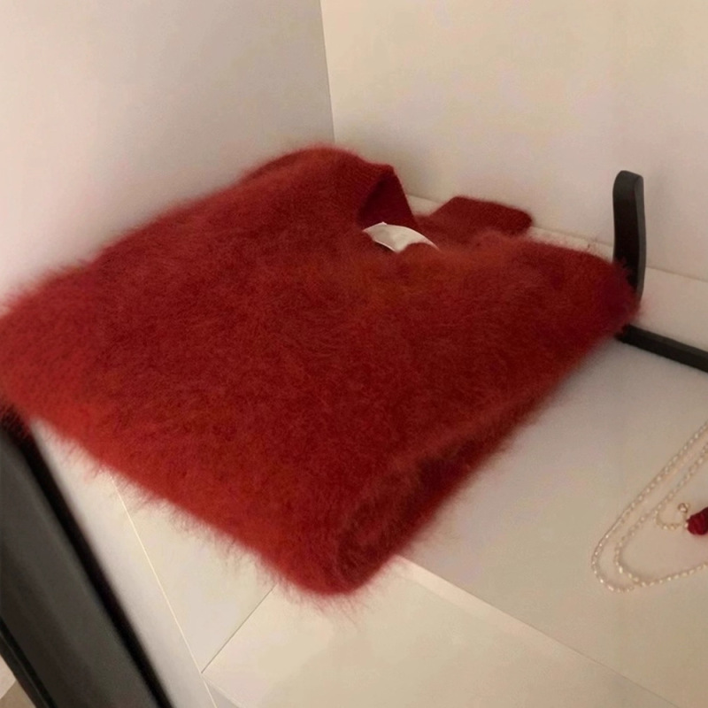 Christmas Red Mink Velvet Sweater for Women, Autumn and Winter Style, Super Stylish Knitwear, European Goods, Beautiful Thick Top Christmas Red Mink Velvet Sweater for Women, Autumn and Winter Style, Super Stylish Knitwear, European Goods, Beautiful Thick Top