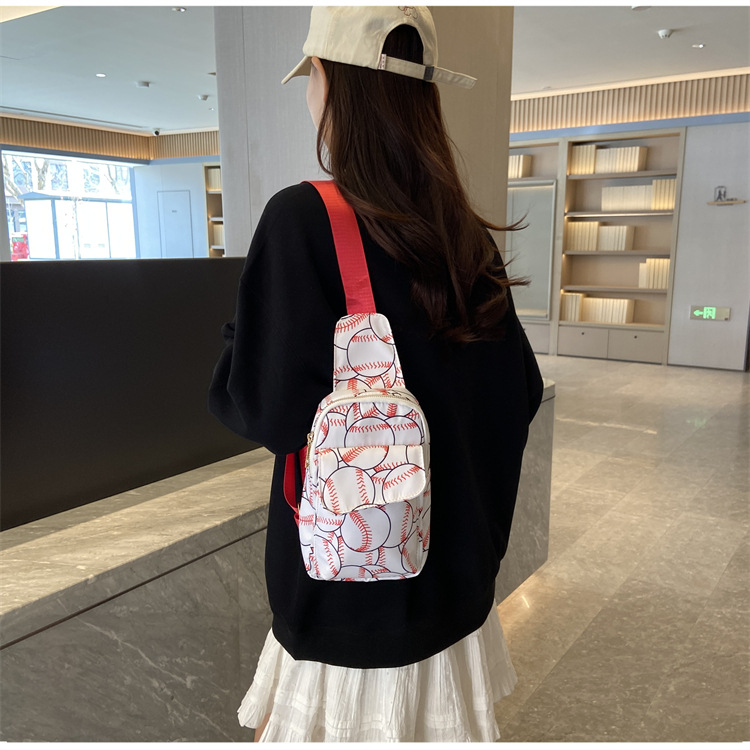 Women's Medium Nylon Ball Streetwear Square Zipper Fanny Pack display picture 15