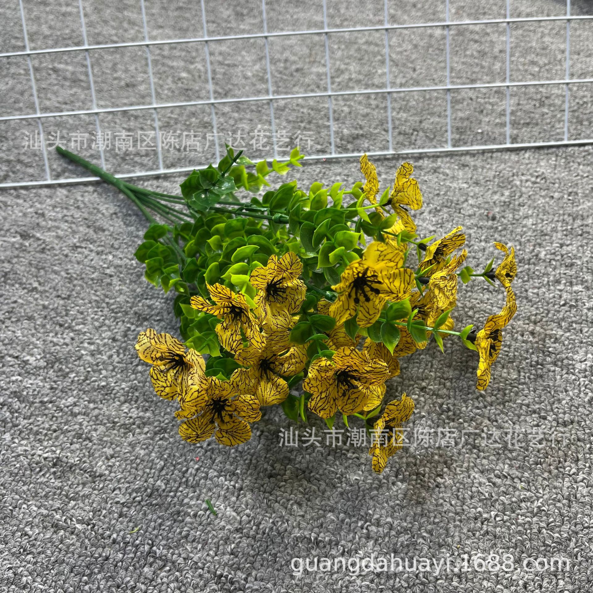 7 cabezas eucalipto violeta amarillo