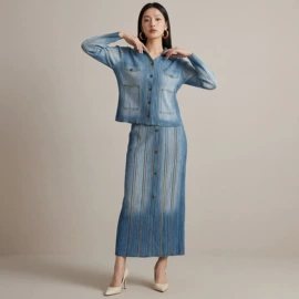 连衣裙;女式T恤;时尚休闲套装