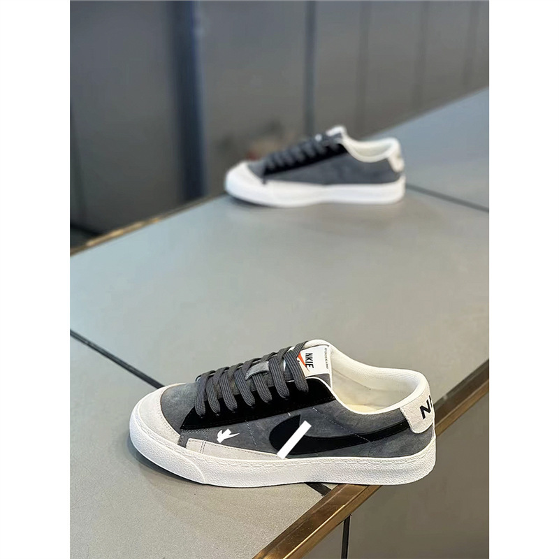 S Autum Men's New Suede Soft Sole Comfortable and Versatile Lightweight Sneakers Fashionable Korean Style Color Matching Sports and Leisure Q