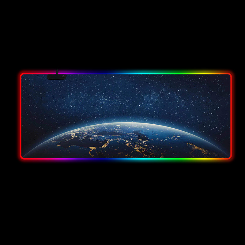 E-sports juego LED luminoso gran mouse pad RGB teclado pad mouse pad moda nacional mouse pad de dibujos animados anime