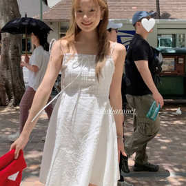 现货2025夏季新款韩版八奶气质纯色百搭显瘦系带蕾丝吊带裙连衣裙