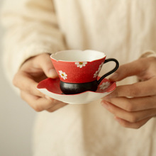 ɽ髼t���L�迧�� Ůʿ�Î������ù����� �մɺȲ豭�r�տ��ȱ�