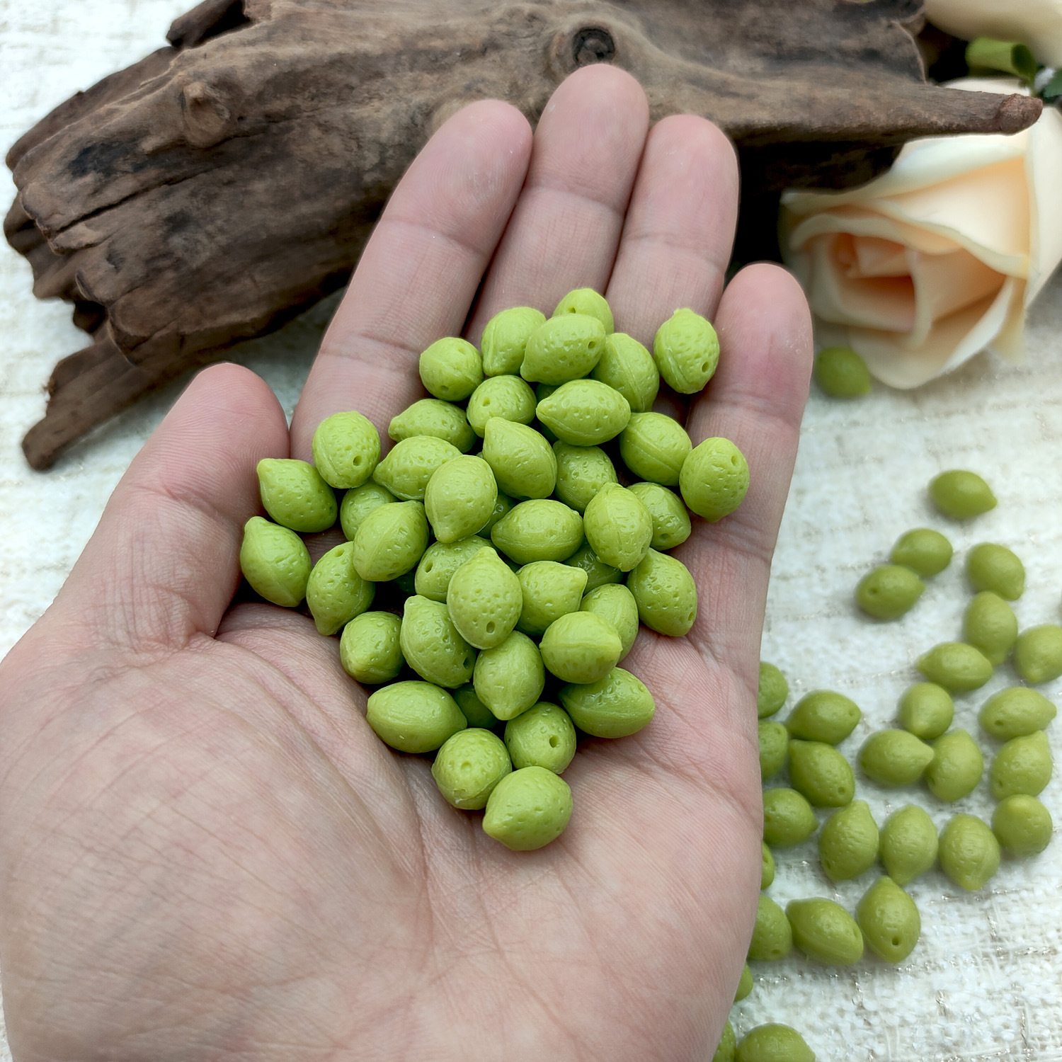 Fuguang resina fruta limón todo partido pequeña hoja verde pendientes colgante accesorios DIY kawaii accesorios de la joyería