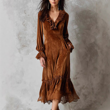 2025欧美女装 亚马逊长款法式蕾丝拼接灯笼袖荷叶边v领丝绒连衣裙
