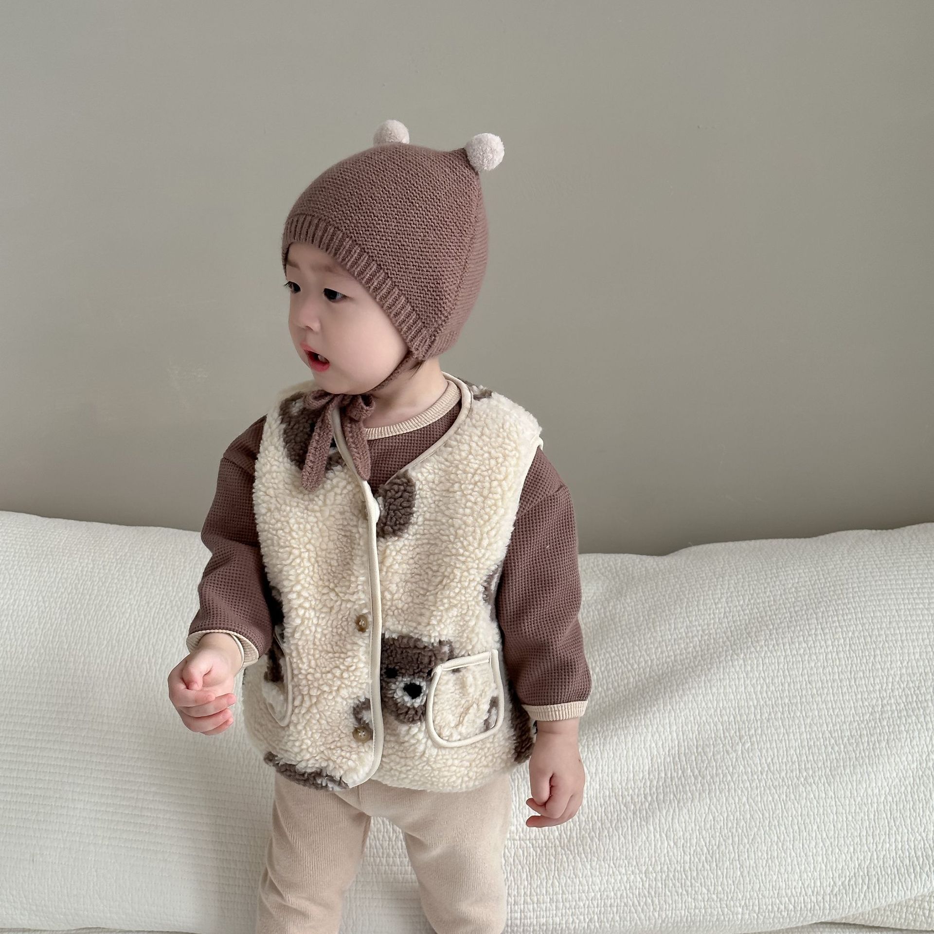 Abrigo de felpa de invierno para niños Abrigo de rebeca con capucha para bebés de estilo coreano Ropa de otoño e invierno para niños y bebés más tops de terciopelo