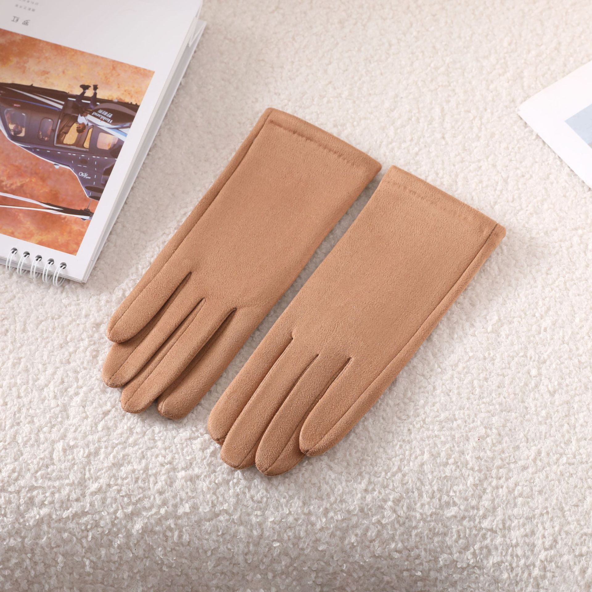 Japón y Corea del Sur simple viento sólido guantes de terciopelo de gamuz al aire libre calentamiento ciclismo a prueba de viento pantalla táctil guantes al por mayor