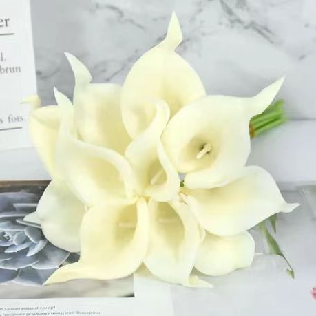 [Fábrica al por mayor] pu flor artificial Calla Lily novia con ramo de flores boda a juego flor falsa fotografía apoyos