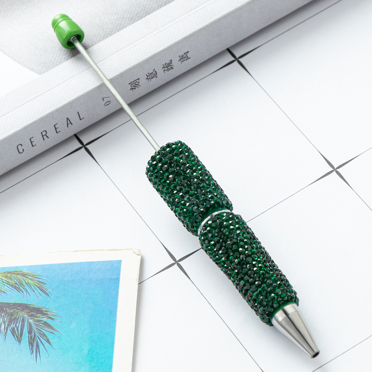 Inventario creativo DIY pluma de perlas de diamante completa con inserción de diamantes hechos a mano con bolígrafo de perlas giratorio multicolor pluma de plástico