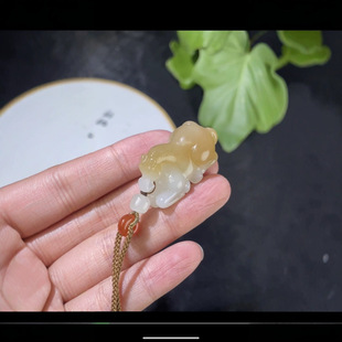 Jin Yutang Horse to Success Exquisite Xinjiang Hotan Jade Sugar Suet White Xinjiang Qiemo Pendant genuine goods Straight Hair