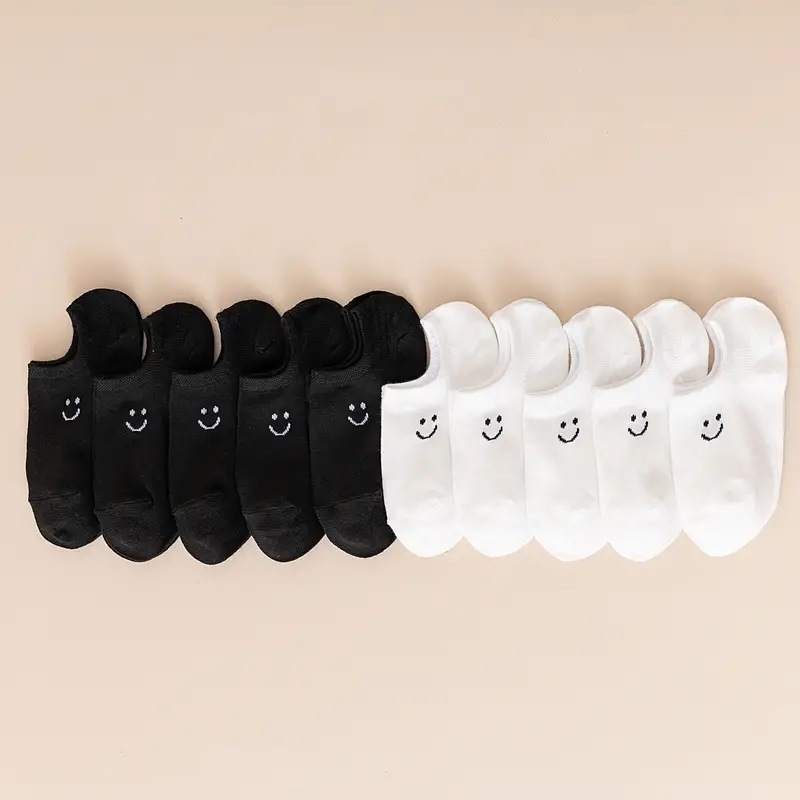 1 Set Casual Unisex Smiley Face Solid Color Polyester Cotton Polyester Ankle Socks display picture 2
