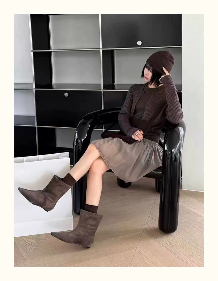 Bốt cổ ngắn nữ da bò mũi nhọn ống rộng tôn dáng, đế bằng độn tăng chiều cao — Nhung màu cà phê, màu đen chi tiết 11