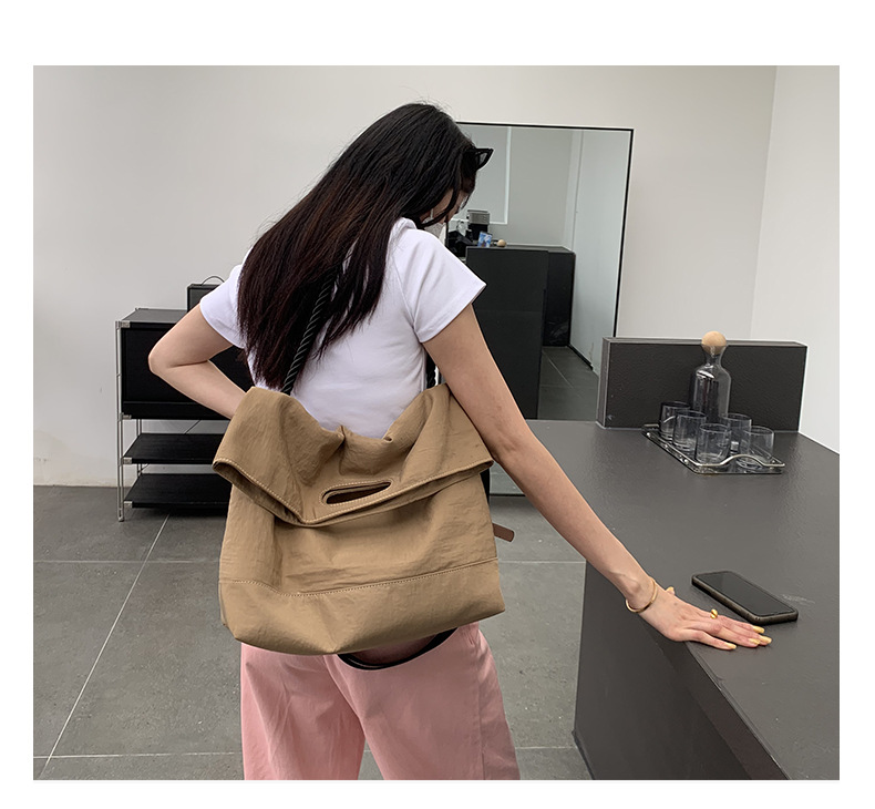Casual bag women's trendy Oxford fabric large capacity single shoulder large bag wide shoulder strap simple woven tote bag_voghion.com