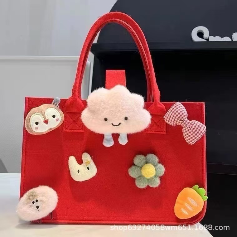 Fabricantes al por mayor en línea sobre rojo bolso de fieltro bolso de mano regalo de dibujos animados bolso de fieltro promoción de apertura bolso de regalo almacenamiento