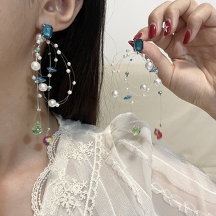 Sweet dopamine colored crystal pearl tassel earrings, fashionable holiday style, fresh and girly earrings for trendy women