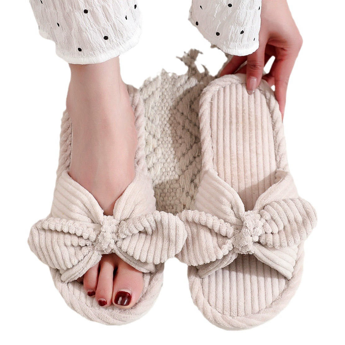 Трансграничные луки открываются дамы осенью и зимой