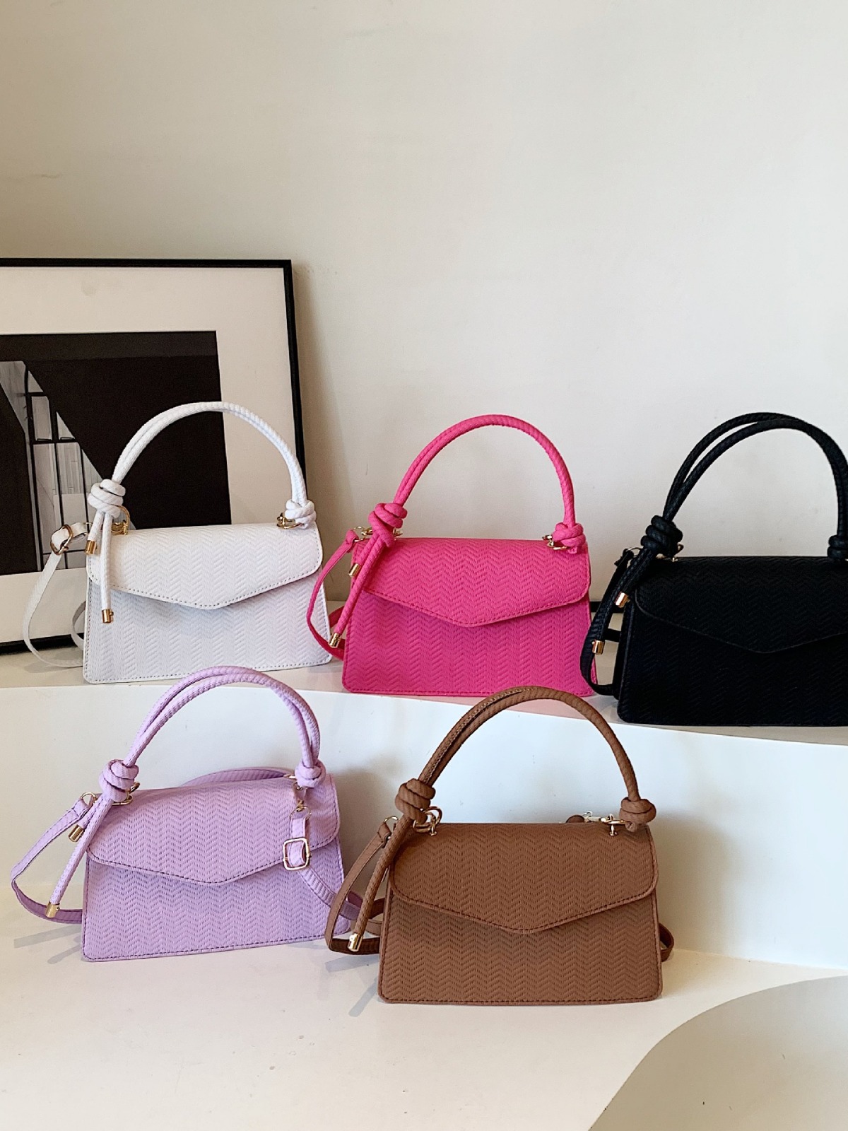 Bolso popular de este año para mujeres 2024 nuevo estilo extranjero bolso de mochila versátil para mujeres texturas de moda bolso de hombro