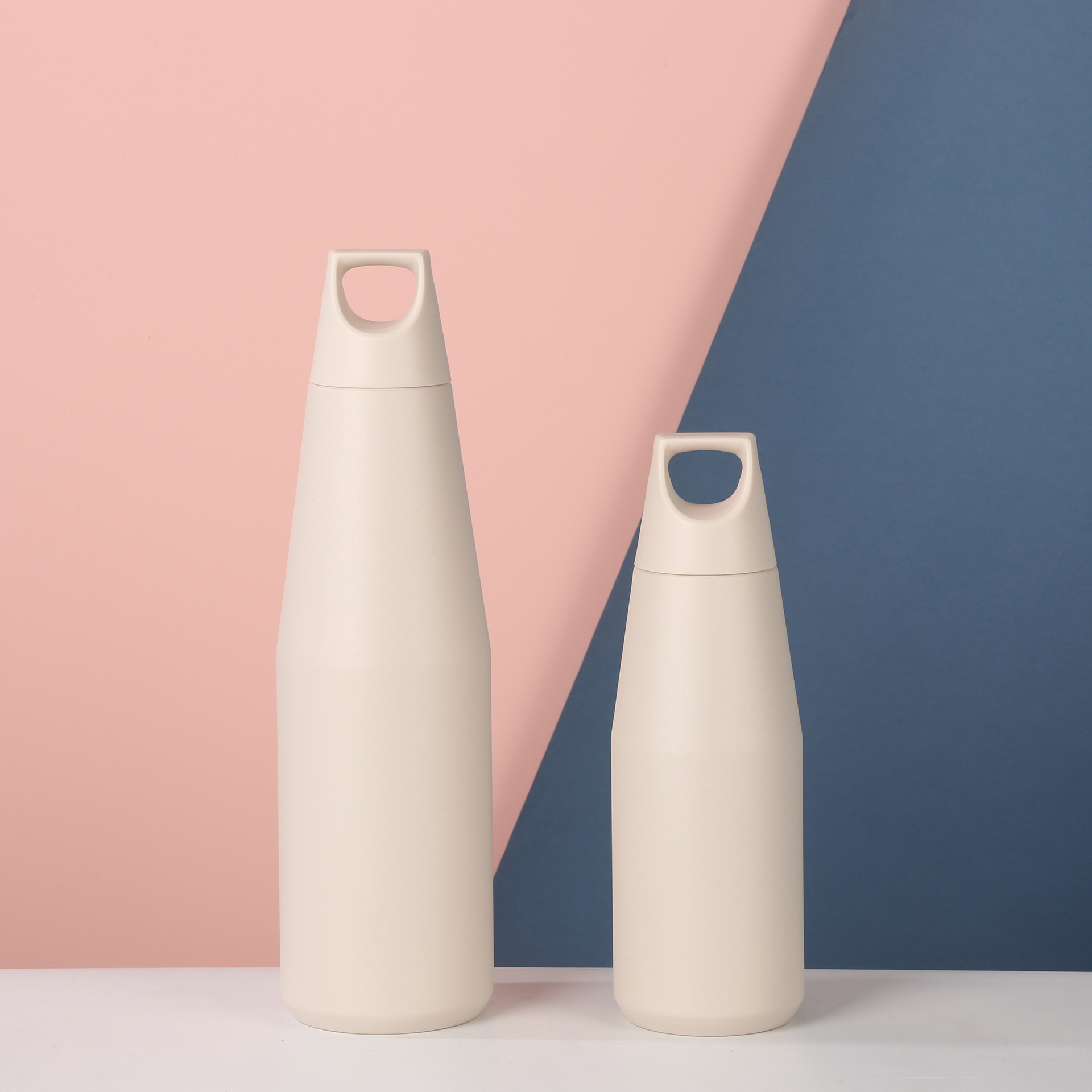 Transfronterizos estadounidenses de boca pequeña botella cónica taza de agua de acero inoxidable de gran capacidad taza portátil al aire libre al por mayor