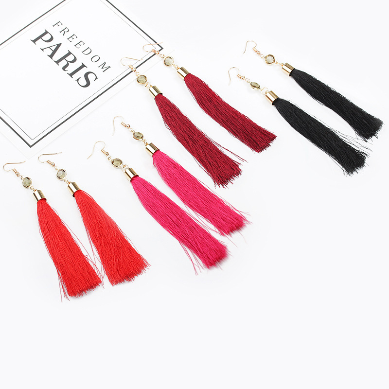 Retro Diamond Multicolor Long Tassel Earrings Wholesale Nihaojewelry display picture 5