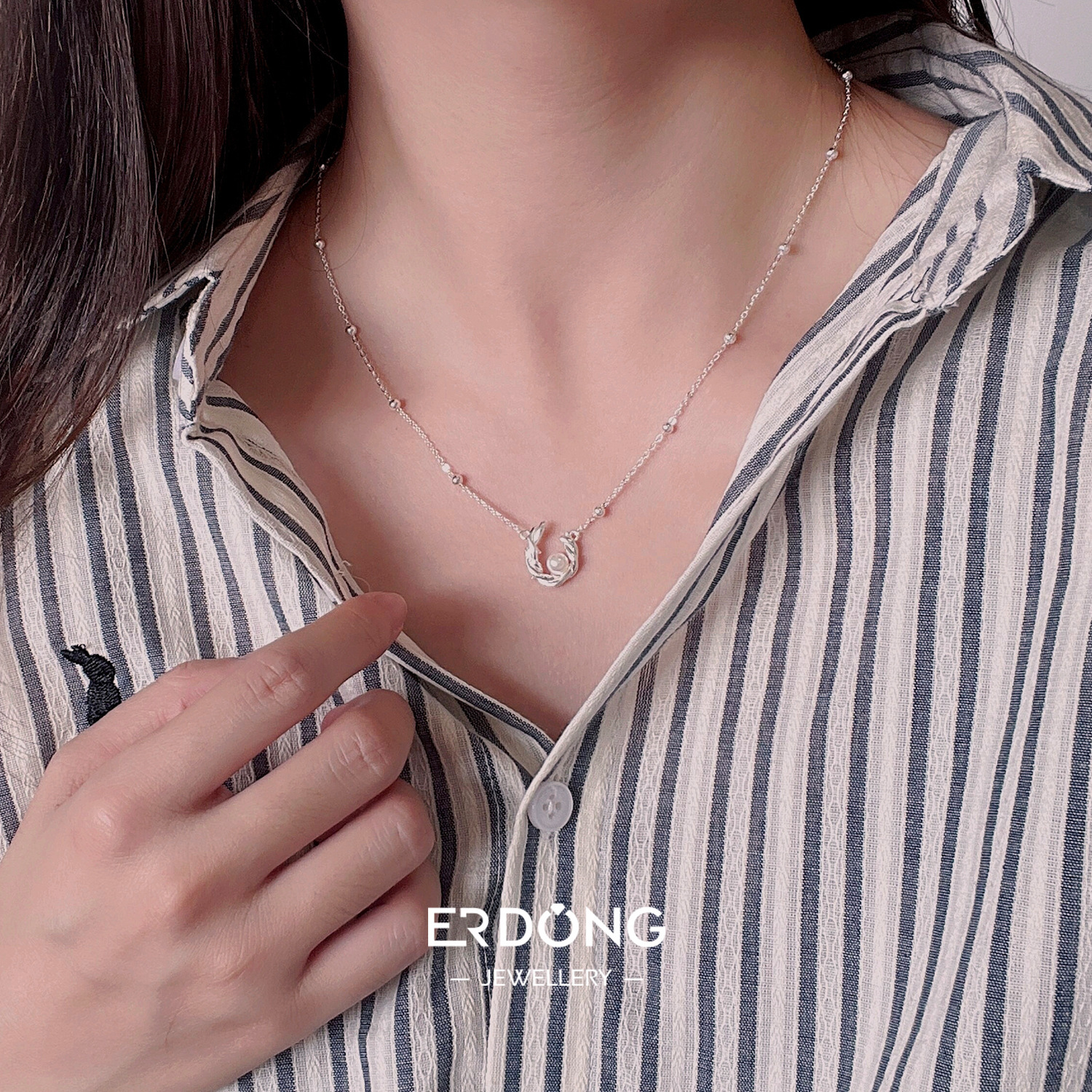 Französisch S925 Silber Halskette frauen Nest Perle Mit Licht Luxus Kalten Wind Einfache Mode Hohe Gefühl Halskette_voghion.com
