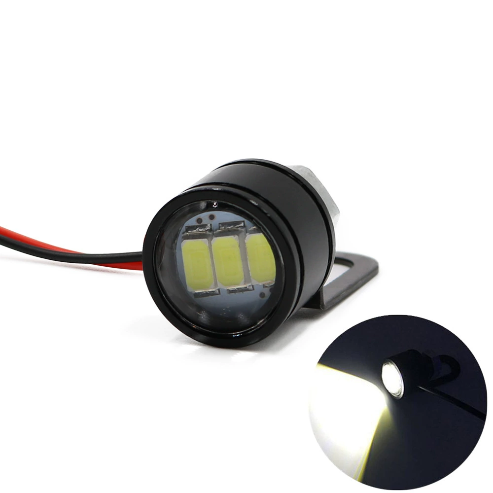 Изменённое зеркало заднего вида, LED-огни, ногтевые стразы, мигающий свет