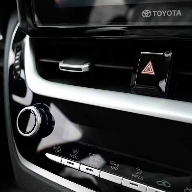 Special for 2022 Corolla Sharp Cross Navigation Lower Trim Modification Accessories Electroplating/Carbon Fiber Pattern