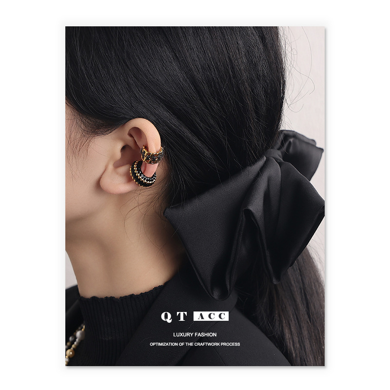 Latón Chapado en 18K oro/aceite de gota hecho a mano retro simple todo partido personalizado lana oído hueso clip earless pendientes para las mujeres