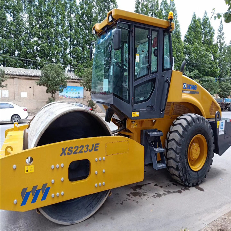 Ventas directas transfronterizas XCMG 22 toneladas rodillo 223 263 203 rodillo vibratorio precio de fábrica venta directa