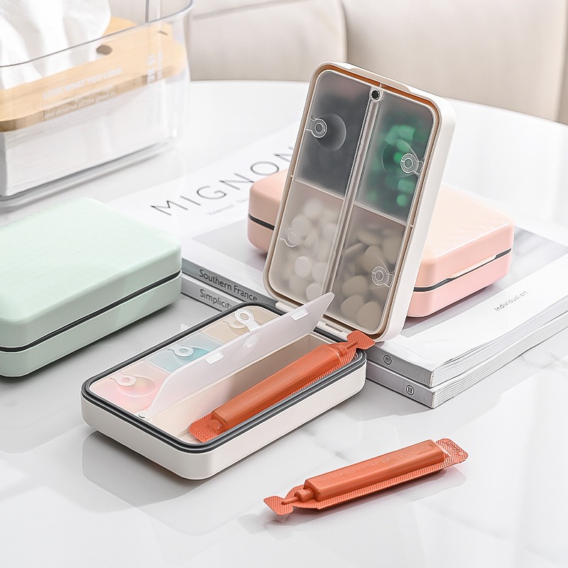 亚马逊药盒 防水密封性8格磁吸大容量药盒 一周7天随身携带小药盒