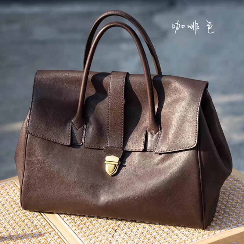 Zhenzhen Women's Genuine Leather Vintage Large-Capacity Commuter Shoulder Crossbody Bag Made of Top-Grain Vegetable-Tanned Cowhide Zhenzhen Women's Genuine Leather Vintage Large-Capacity Commuter Shoulder Crossbody Bag Made of Top-Grain Vegetable-Tanned Cowhide