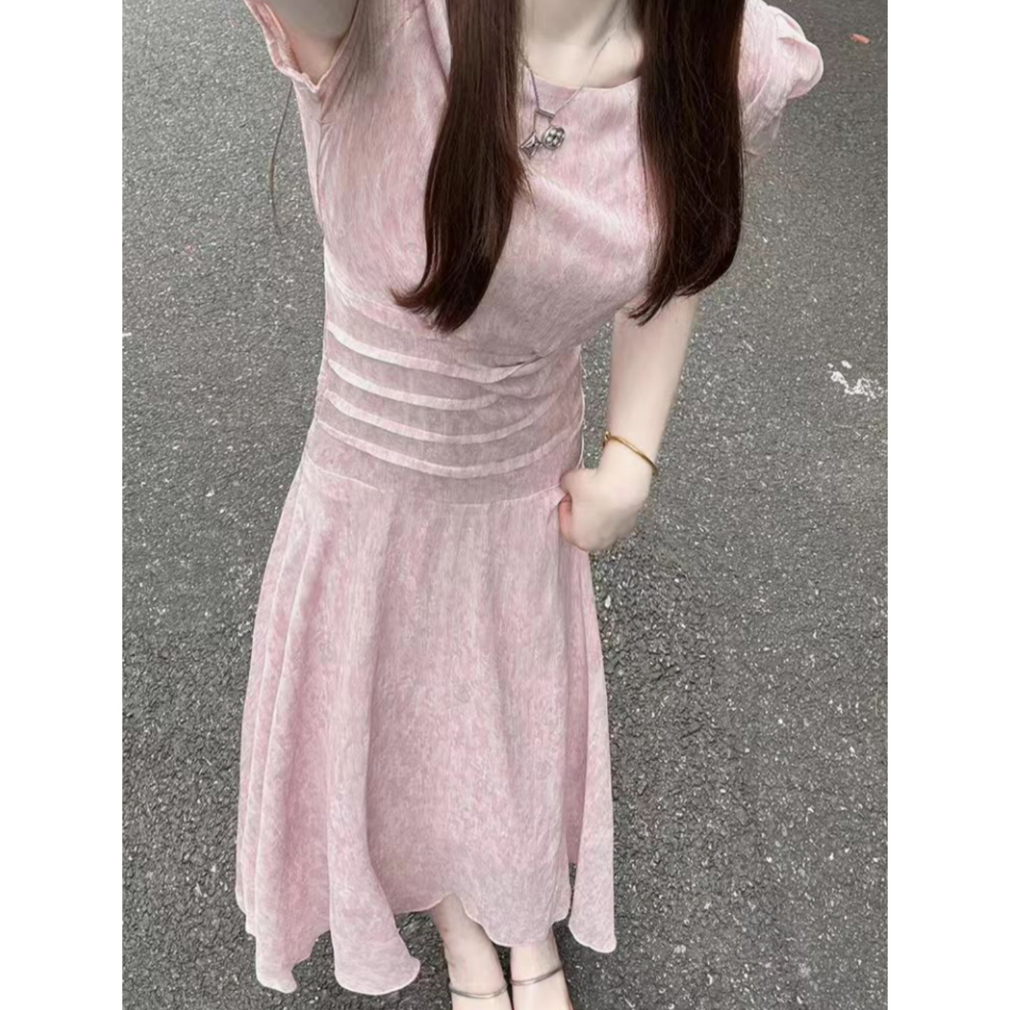 màu hồng