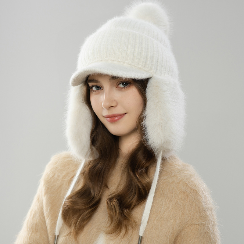 Mũ len beanie nữ lông thỏ giữ ấm mùa thu đông kiểu Hàn Quốc, mũ lưỡi vịt nhỏ có quả cầu lông — màu be