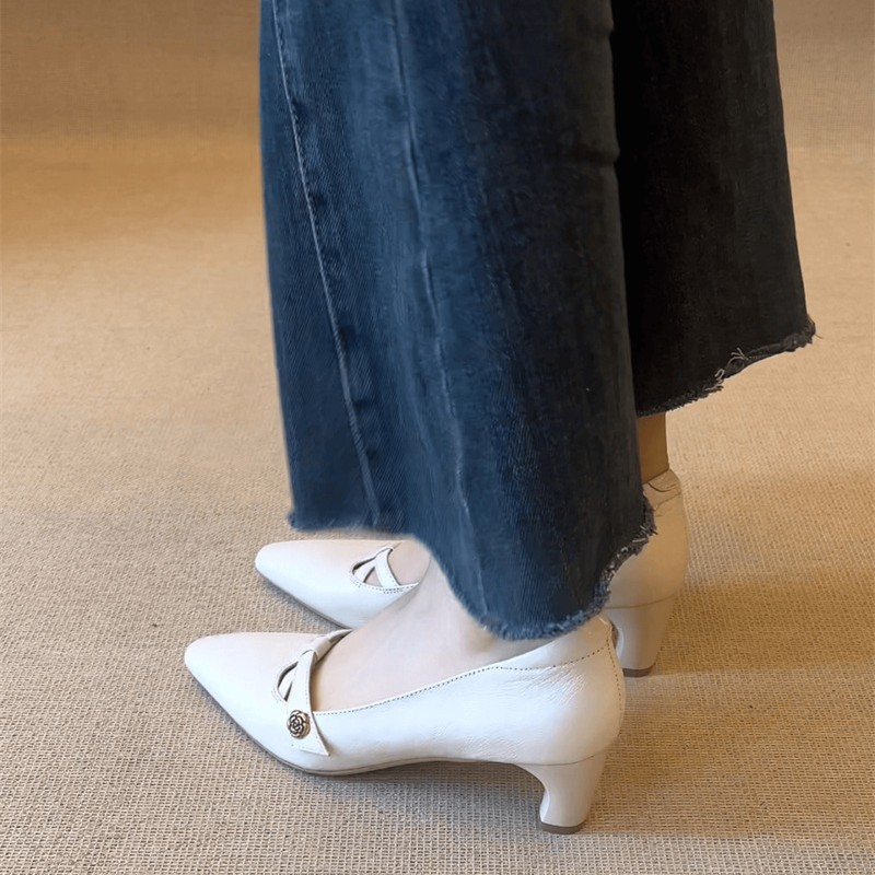Zapatos de camellia retro franceses de punta punta punta 2026 primavera y otoño nuevos zapatos de tacones altos poco profundos temperamento universal zapatos marizhen