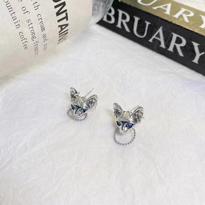 Special Offer On New Trendy Dark Cat Ear Stud Earrings For Women, Cool Minimalist Style, Unique Design, Simple And_voghion.com