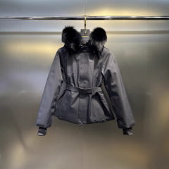 高版本蒙家25ss秋冬新款女士滑雪收腰保暖短款连帽毛领羽绒服外套