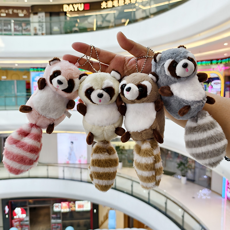 Lindo pequeño mapache muñeco de peluche colgante creativo mochila escolar llavero colgante agarre muñeca máquina de garras lote