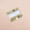 White【one】one hand