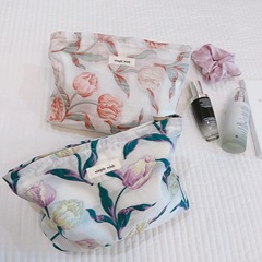 【Suxi Shoulder Bag】Vintage Style Color-Woven Tulip Embroidered Handbag for Women, Makeup Bag, Travel Brush and Toiletries Organizer