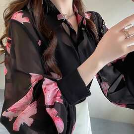 粉色印花淑女气质上衣女款秋季宽松遮肉灯笼袖衬衣小众设计感衬衫