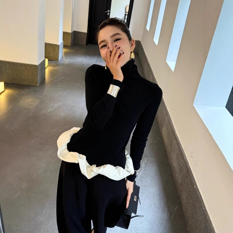 Black Turtleneck Knitted Base Sweater for Women, Autumn and Winter Style with Lace Hem, Chanel-Inspired Inner Sweater, Very Stylish and Elegant Top