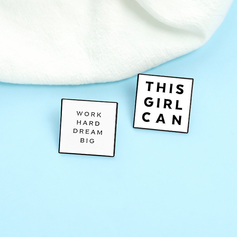 10g Weight Brooches Classification Fashion Pin Letter Alloy Plating Women'S Brooches