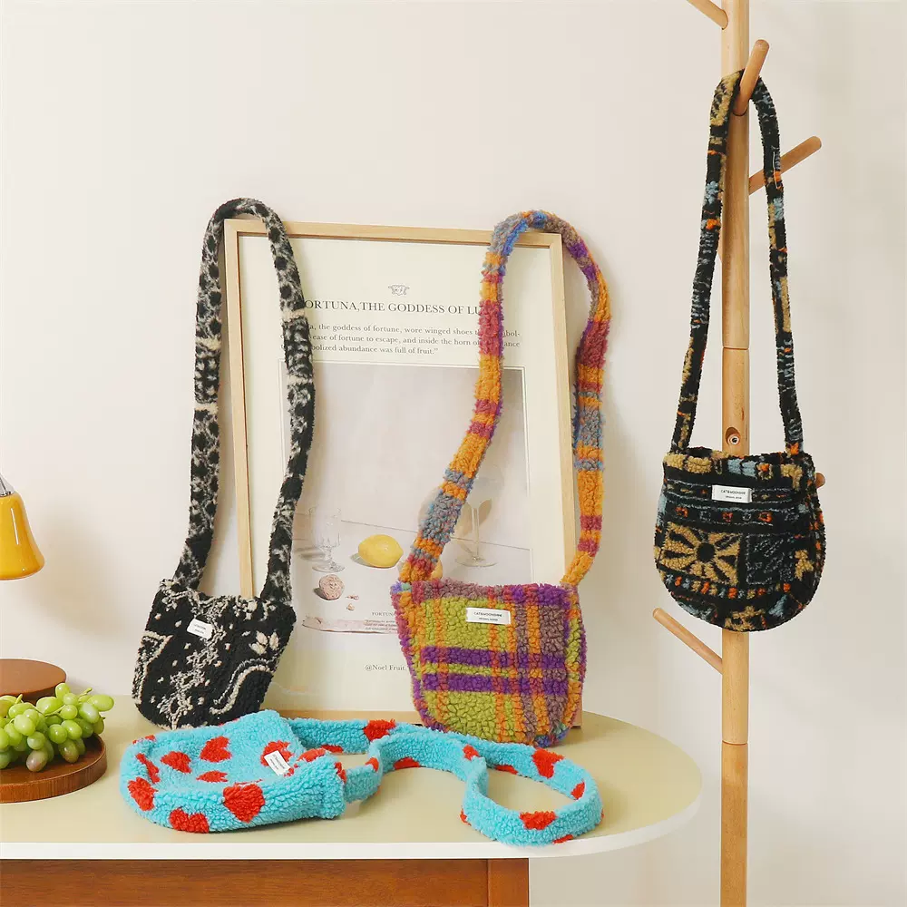 新款韩版东大门毛绒单肩包女羊羔毛洋气毛呢时尚休闲大容量斜挎包