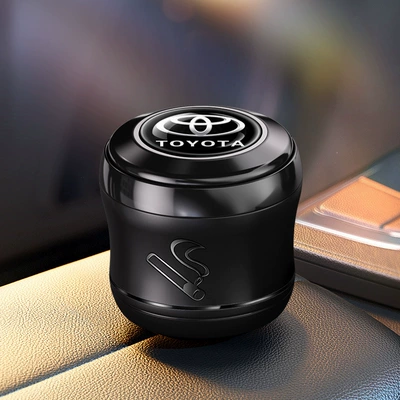 Car ashtray: in the Car - toyota-short-model