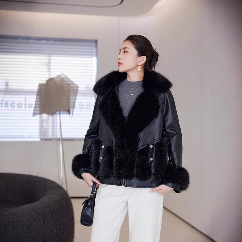 Winter Women's New Haining Imitation Fox Fur Thickeneded down White Duck down Leather Short Jacket