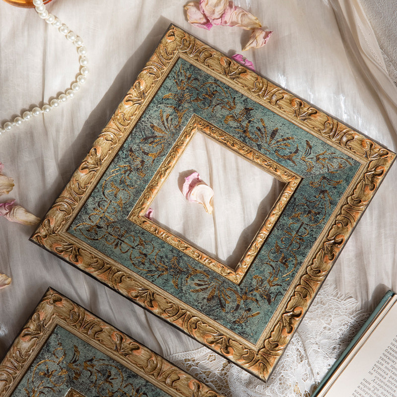 French-Style Vintage Oil Painting Frame with Digital Mounting, Customizable Size Photo Frame, A4 Empty Frame, Wall-Mounted Large Picture Frame French-Style Vintage Oil Painting Frame with Digital Mounting, Customizable Size Photo Frame, A4 Empty Frame, Wall-Mounted Large Picture Frame